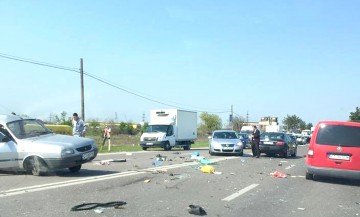 Accident rutier pe DN3: un şofer a întors pe marcajul dublu continuu!